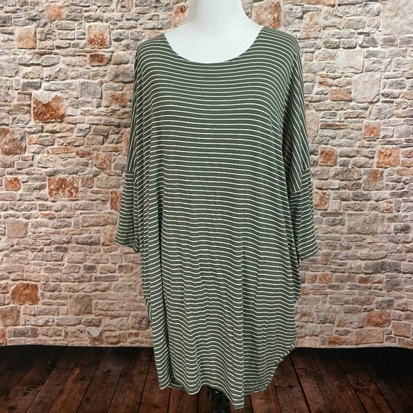 NWT Agnes & Dora Olive and Ivory Stripe Dolman Tunic - Picture 2 of 7